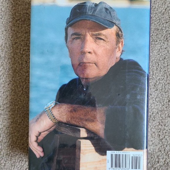 4/$25 Violets Are Blue by James Patterson - Hardcover - Picture 5 of 5